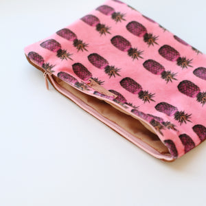
                  
                    Load image into Gallery viewer, Coral pineapple pouch
                  
                