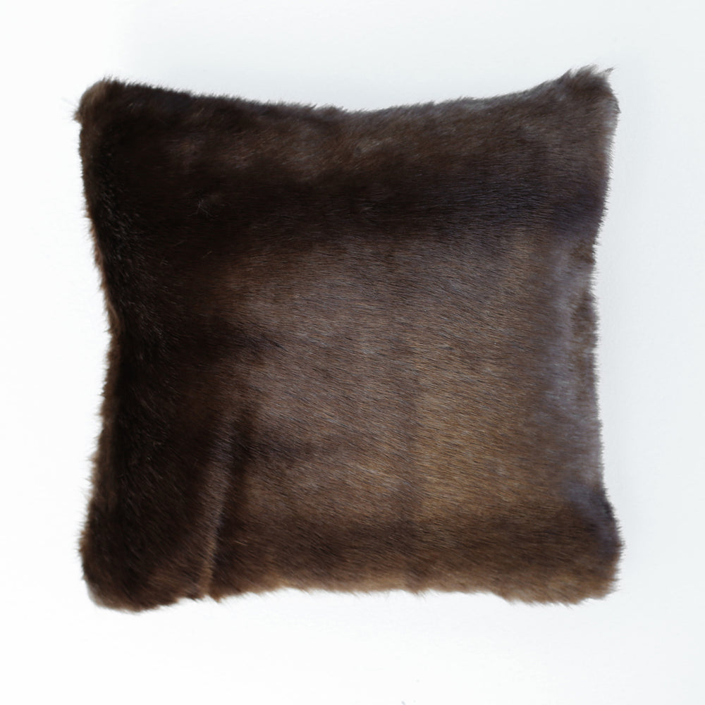 
                  
                    Load image into Gallery viewer, Hibibleu Fur decorative cushion, 14 x 14 in.
                  
                