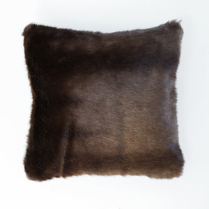 
                  
                    Load image into Gallery viewer, Hibibleu Fur decorative cushion, 14 x 14 in.
                  
                